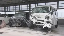 高速道で正面衝突　2人死亡、1人が意識不明　近くの料金所で「車がUターンし逆走」との通報も　奈良・西名阪自動車道