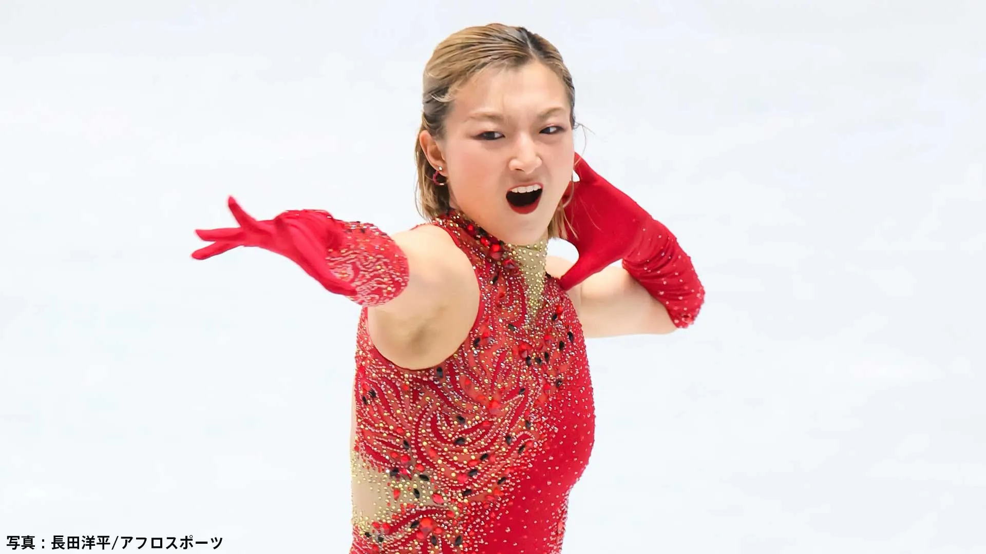 坂本花織が4連覇へSP首位発進！「自信持っていけた」16歳・島田麻央が3回転A着氷し2位【全日本フィギュア】