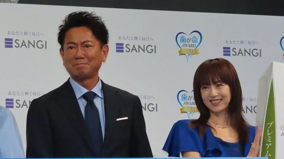 【高岡早紀】「私、これやったら終わっちゃうかも」東幹久と共演した「芸能人は歯が命」のCM出演時に危機感