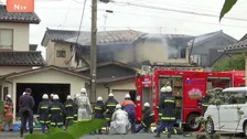 住宅焼け跡から2人の遺体…夫婦か　同居の40代息子は直後に交通事故で搬送　警察が事情聴取へ　秋田・にかほ市