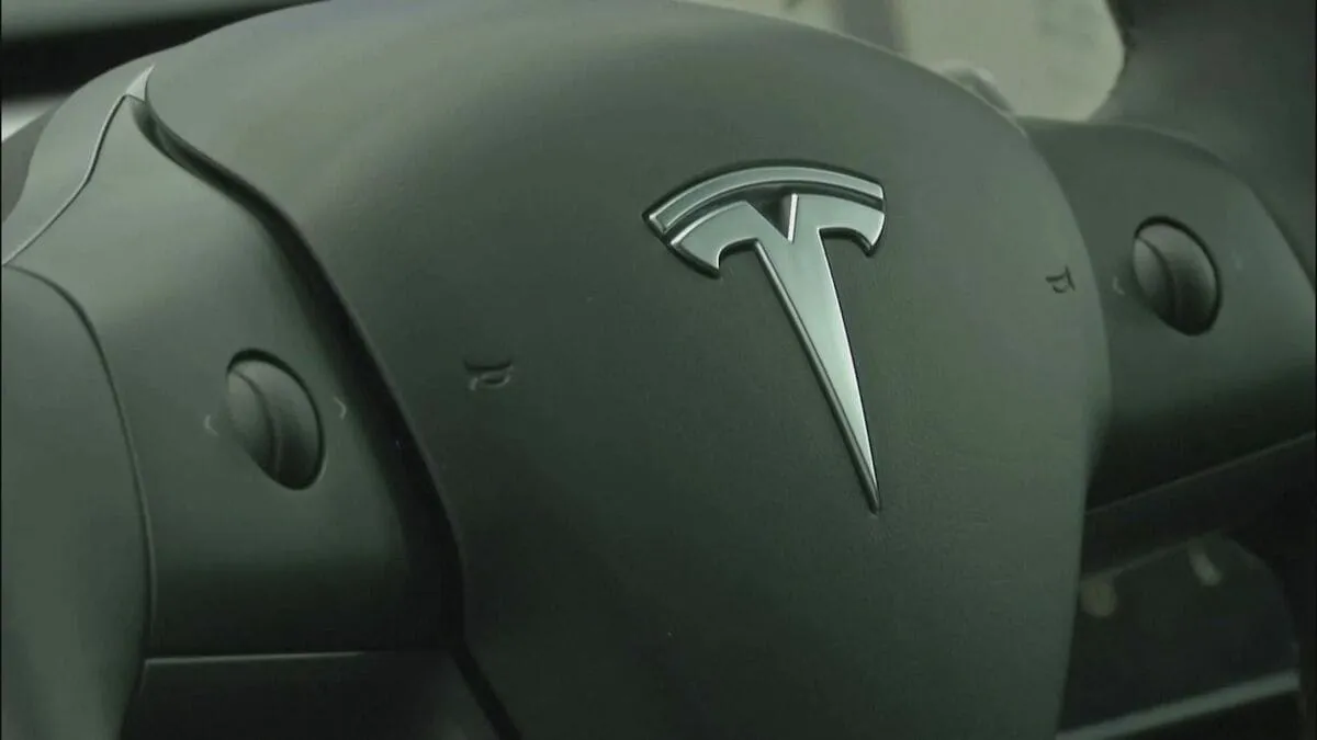 米EVテスラに360億円の賠償命令　同社の運転支援システムめぐる事故で初　フロリダ州