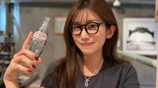【 中川安奈 】メガネ女子スタイルで大人カジュアル「最近恋リア充実してて幸せ」　ファンから「メガネ安奈さん素敵」「さらに知的に見えます」称賛続々