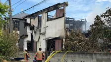 さいたま市桜区で住宅全焼する火事　住人の女性（85）と連絡とれず