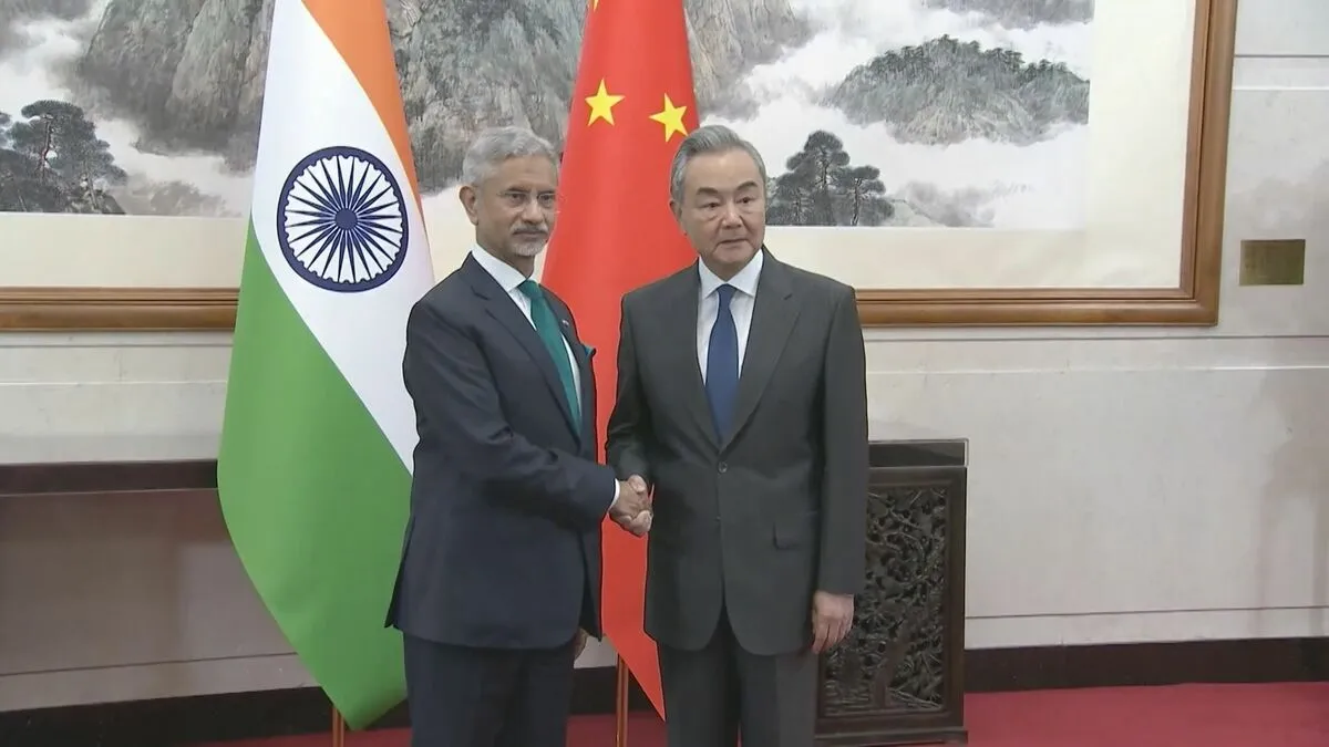 中国の王毅外相とインドの外相が会談　関係改善進める方針を確認