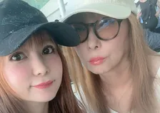 【 中川翔子 】双子は九州の曽祖母の元へ！自身は母と羽休め「桂子さんと親子親友タイムはわたしの大好きな時間というか人生！」