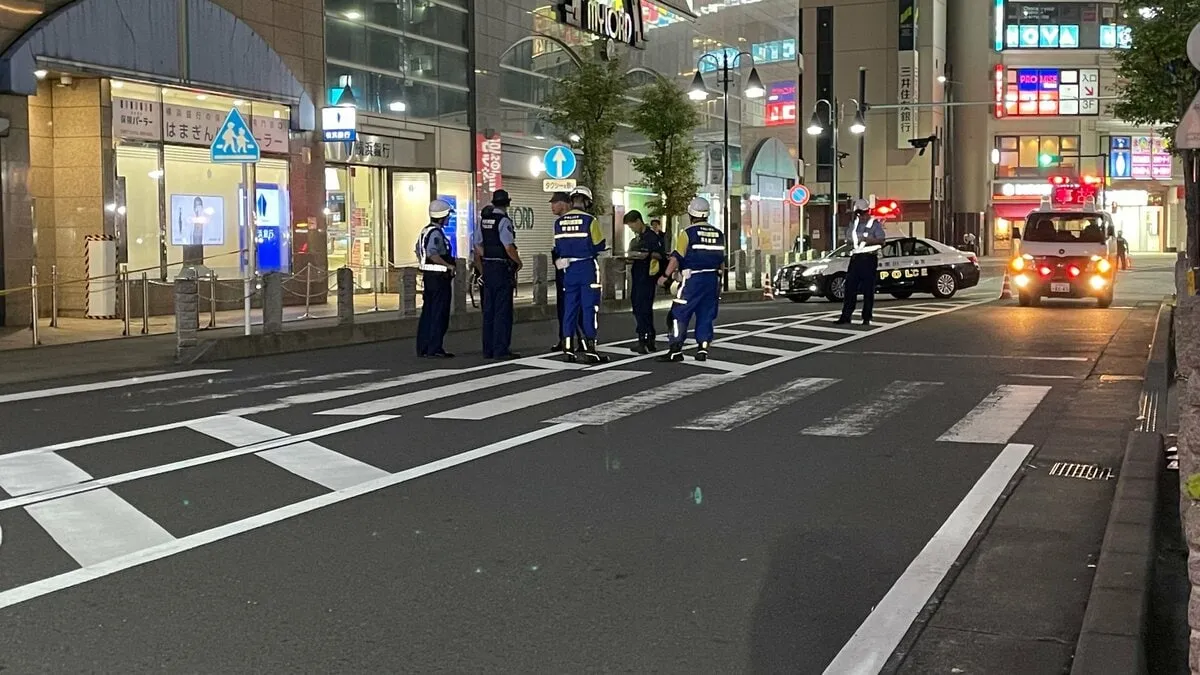【速報】小田急線本厚木駅前の路上でひき逃げか　倒れていた男性の死亡確認　逃げた車の行方追う　神奈川県警