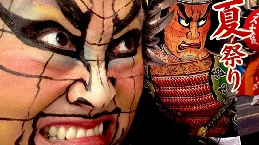 【 キンタロー。】「ねぶた祭り」 “ものマネ” を超える完成度にフォロワー「どこにいるのか探した」「どっちが本物かわからない」