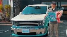 【 トータルテンボス・藤田憲右 】 〝夢の愛車〟納車に興奮　「うわー！すげえ！」　こだわり満載の車内トランスフォームに感嘆の声