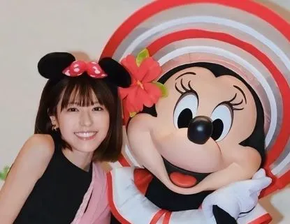 【 若槻千夏 】　娘と娘の友達とディズニーランドへ行くも…なぜか単独で満喫　「新たな楽しみ方を発見できて　結局忙しくて楽しかったぁ‼︎」