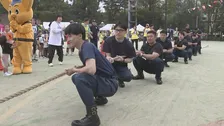 警視庁×消防の名物綱引き対決！　警視庁久松署管内で地域の運動会開催　都内で特殊詐欺被害額最悪ペース受けて警視庁が“闇バイト”と特殊詐欺への注意呼びかけ