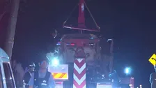 滋賀・高島市でトラックなど3台絡む事故　軽乗用車がセンターラインはみ出し逆走か　3人死傷