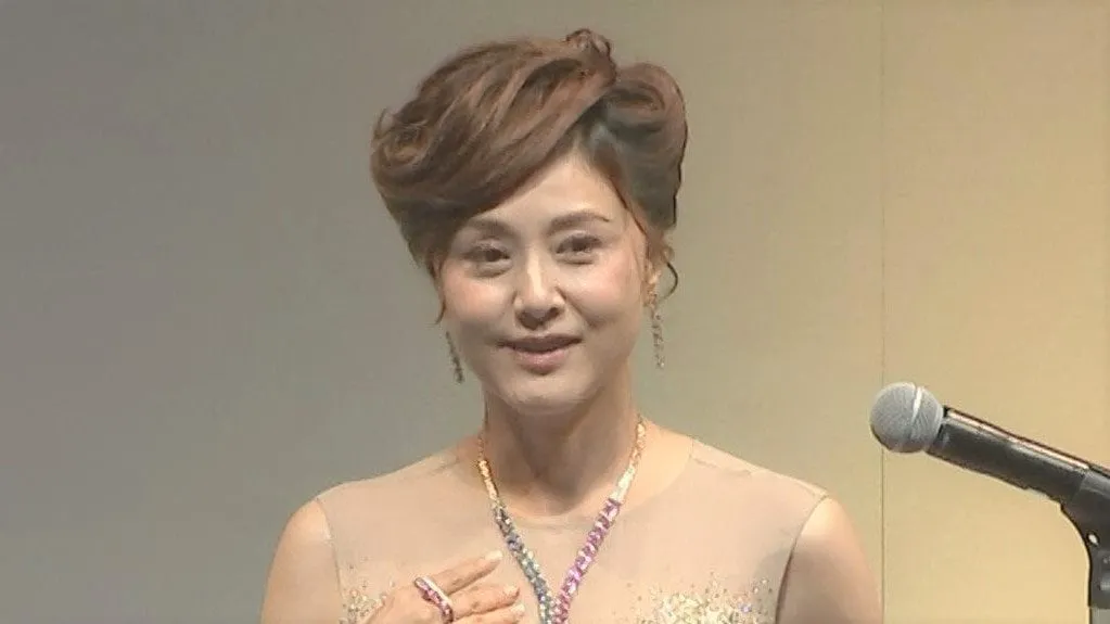 【藤原紀香】思い出のジュエリーは「夫の思いがこもった婚約指輪」「私のお守りにもなっています」