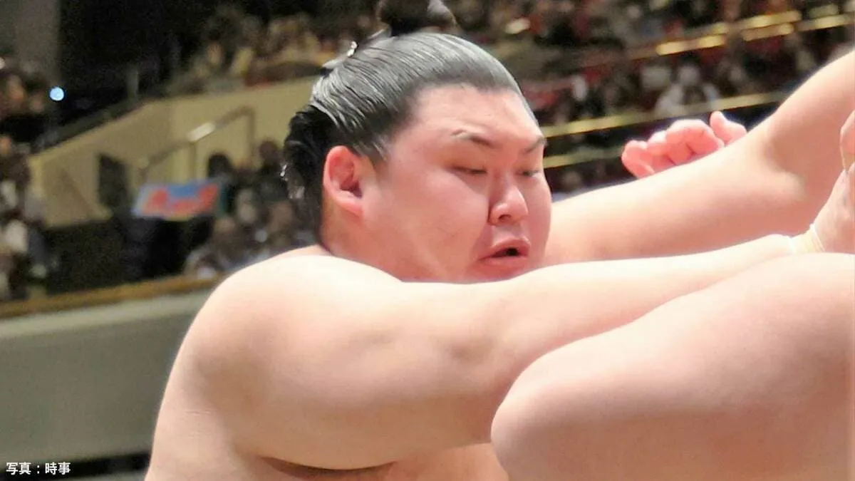大の里、自身初の初日から12連勝！2場所連続Vに王手、豊昇龍が3敗に後退、横綱昇進に大きく前進【大相撲夏場所】