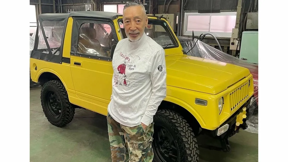 【 テリー伊藤 】　思い入れのある旧車を入手　「車と言うより幌馬車　43年前、青春時代に乗っていた車を遂にGet！」「スズキジムニーSJ30FKハーフメタル昭和57年型式」