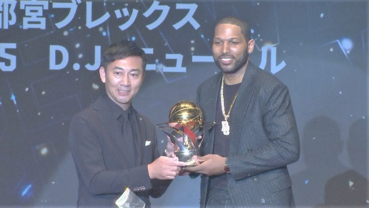 「MVPはあなたに届けたい」BリーグMVPは宇都宮のニュービル 2季連続受賞、急逝したブラスウェル監督へ捧げる