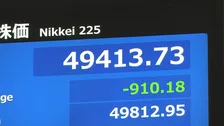 【速報】日経平均 一時900円以上値下がり　半導体関連の銘柄中心に売り注文が優勢の展開