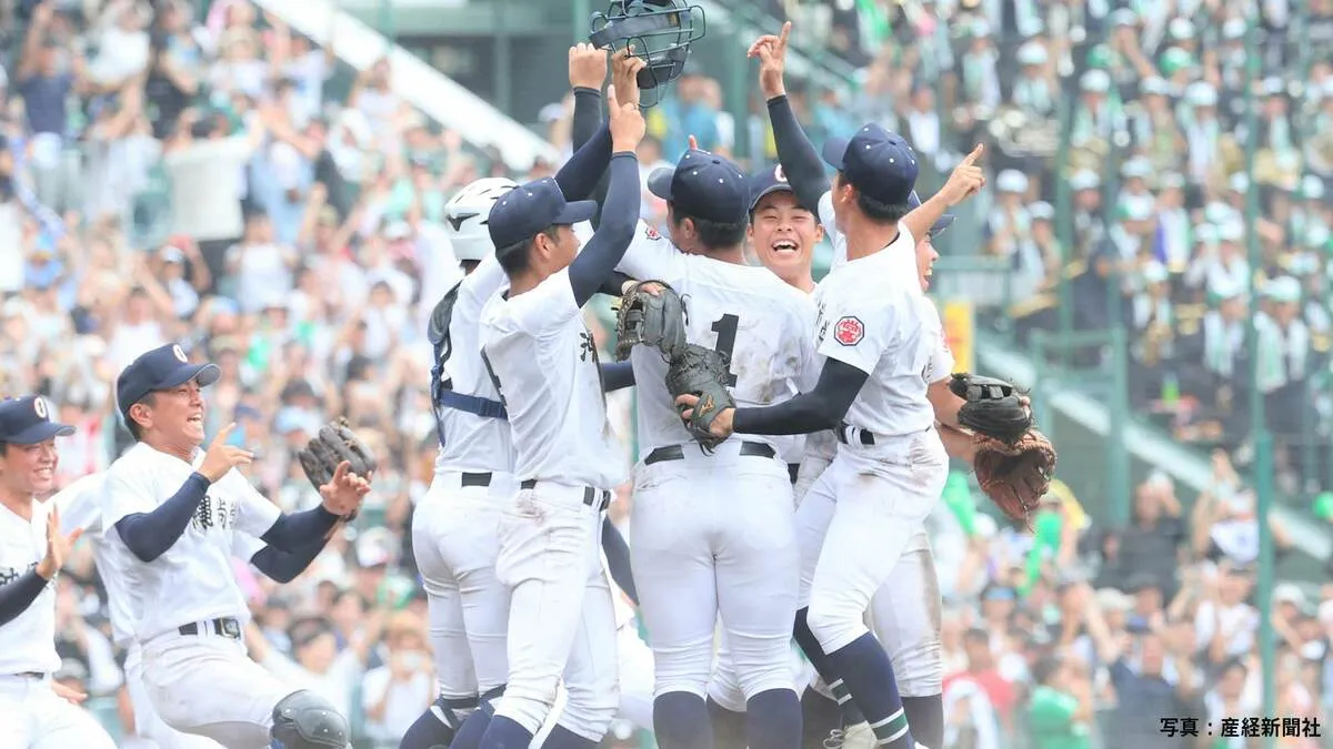 沖縄尚学が日大三を破り夏の甲子園で初優勝！県勢で15年ぶり2度目 4番・宜野座がⅤ打 2年生リレー・新垣有と末吉で9回1失点