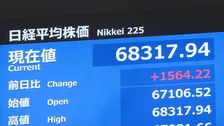 日経平均 一時1500円超値上がりで6万8000円台回復　AI・半導体関連に買い注文　8月中旬以来約1か月半ぶり