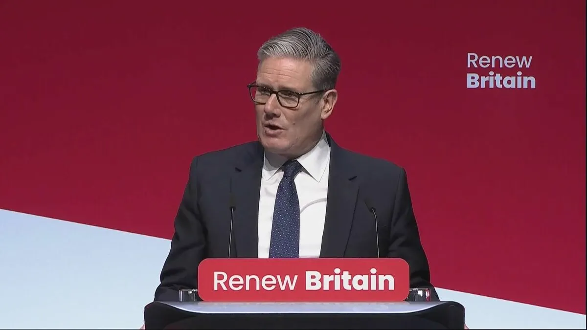 イギリス・スターマー首相「分断あおる」と右派ポピュリスト政党を非難