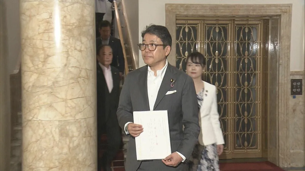 【速報】野党　委員長解任決議案を提出 “ガソリン減税”法案めぐり