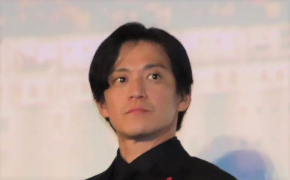【 小栗旬 】　コロナ発生時は海外で生活　「ロックダウンの中で過ごした」　池松壮亮は横浜で豪華客船を見て　「嘘みたいに綺麗だった」