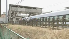 【速報】線路上で作業員4人が特急電車に接触　意識不明の状態で搬送　栃木・鹿沼市の東武日光線