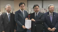 「異常分娩」という表現を使わない方針　妊婦らの精神的負担を考慮　今後は「保険診療を伴う分娩」に変更　政府