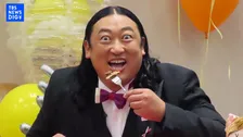 【ロバート秋山】ハンバーグを食べて〝赤ちゃん返り〟「ジョイフル専門ソムリエ」として大暴れ