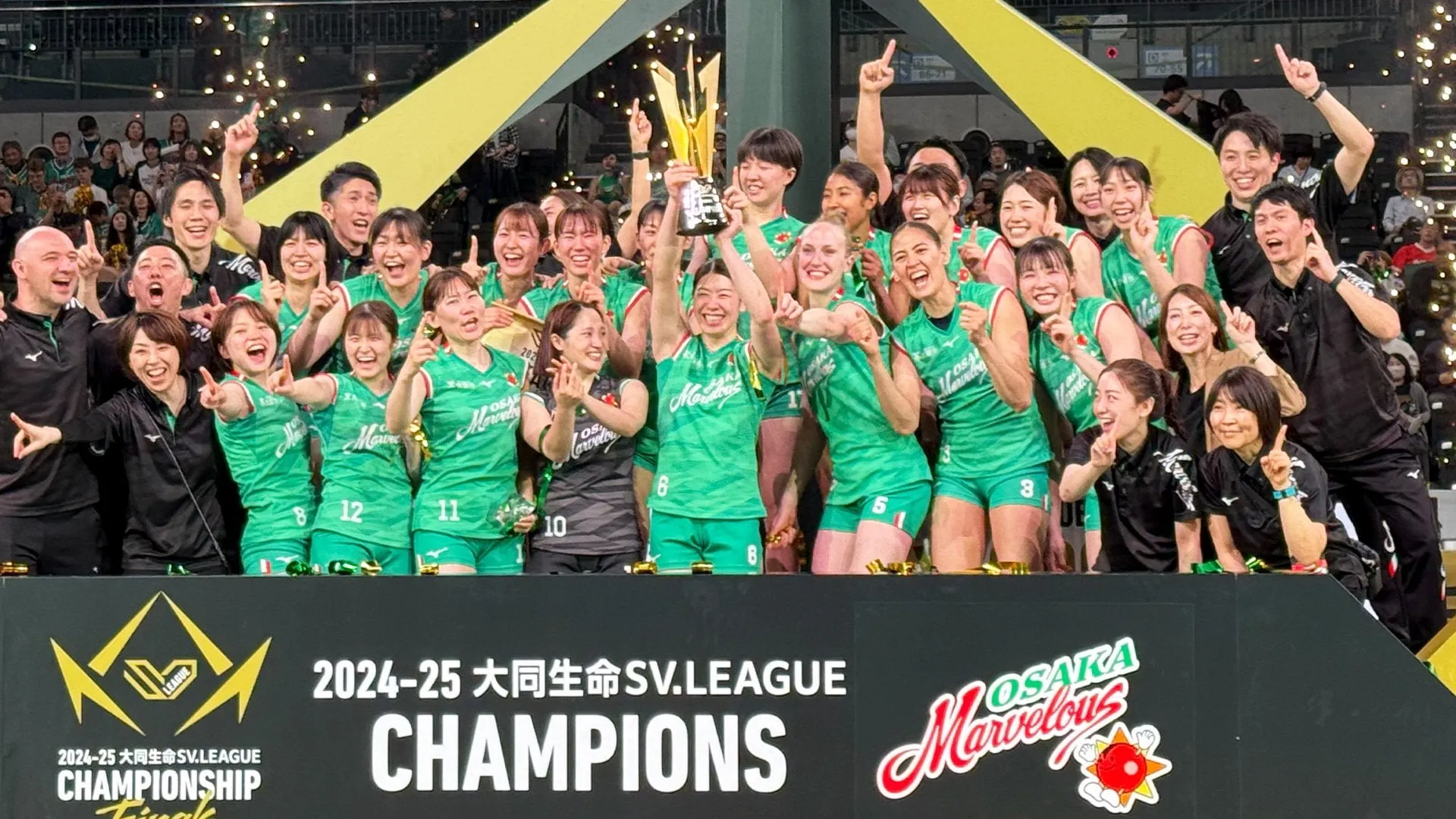 大阪MVがSVリーグ初代女王に！田中主将「歴史に名を刻めて嬉しい」 2連勝でNEC川崎を退ける【チャンピオンシップ決勝】