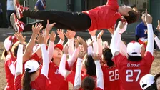 ソフトボール日本代表が7連覇達成の快挙！中国との再戦制し無傷の8戦全勝で金メダル　後藤希友が5回無失点好投　投打噛み合い完勝【アジア大会】