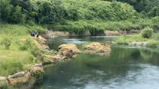 【速報】東京・昭島市の多摩川で50代男性が溺れ意識不明の重体　友人と釣りをしていて落とした竿を拾うため川に入ったか　警視庁昭島署