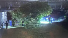 【速報】「たばこをくれと声をかけられ…」 東京・江戸川区の河川敷で男性が足を刃物で刺される　刺したのは男とみられ逃走中　傷害の疑いで行方追う　警視庁