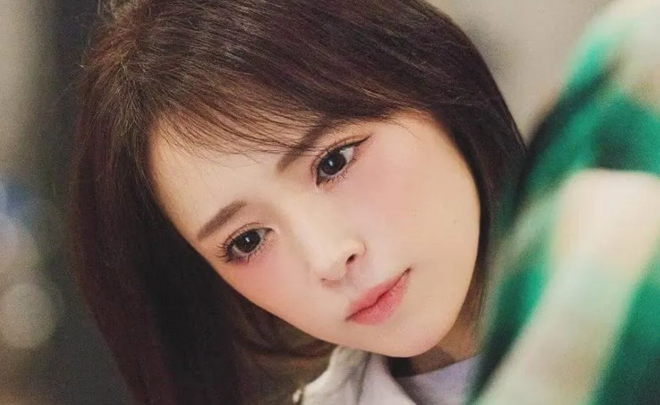 【 浜崎あゆみ 】 長男が体調不良で病院へ 「本日のスケジュール全てリスケさせていただいております」