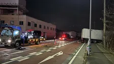 大型トレーラーなど車7台が絡む事故　3人が病院に搬送されるもいずれも意識あり　国道50号は片側通行止めに　栃木市岩舟町