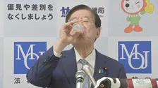 牛乳の消費量が減る冬場を迎え…平口洋法務大臣が地元・広島県産の牛乳を飲んで消費アピール「優れた食品」