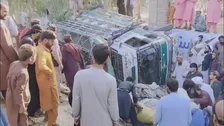 アフガニスタンで帰還した難民を乗せたトラックが横転　22人死亡