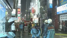 JR新宿駅東口近くのビルで火事 男女4人けが 8階建てビルの7階の飲食店から出火 東京消防庁