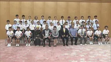 「私と違って体を大事にして」 高市総理が官邸に沖縄の小中学生を招きプレゼントを交換