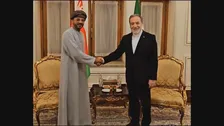 オマーン外相「ホルムズ暫定航路の設置を近く発表」　イラン外相と協議