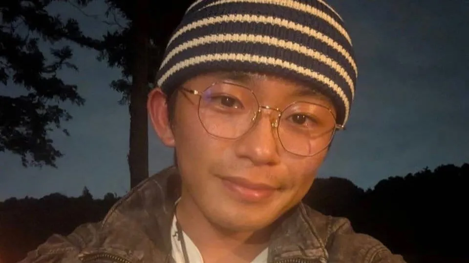 【加藤清史郎】愛車の運転姿からの「キャンプ　Part.1」　炎とワイルドな姿にフォロワー沸く「無理むりかっこいい」「でかい車乗ってるのめろすぎる」
