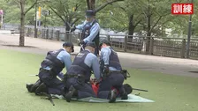 トクリュウが強盗を準備しているのを発見したことを想定した対応訓練を東京・品川区で実施　相次ぐ強盗予備の摘発受けて　警視庁