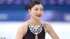 坂本花織が涙の銀メダル！中井亜美が銅で日本フィギュア界最年少メダル　日本女子五輪初の“W表彰台”　米国リウが金