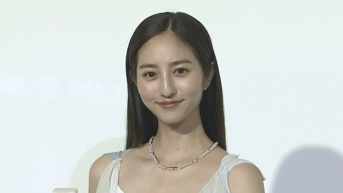 【 堀田茜 】 「無いと心細くなる」　日常のフレグランスの活用法を明かす