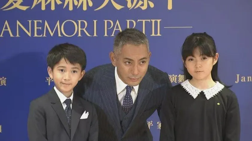 【 市川團十郎 】　妻・麻央さんの墓参り　子どもたち「二人と来ました。」