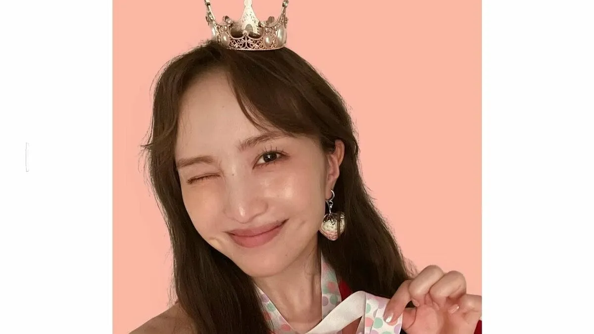 【 百田夏菜子 】　31歳バースデーショットに反響　「生まれてきてくれてありがとう！！！！」　メンバーからお祝いコメントも　【 ももクロ 】