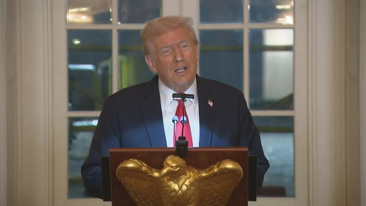 トランプ大統領「ロシアのプーチン大統領と電話で会談中」SNSに投稿　ゼレンスキー大統領との会談前日に