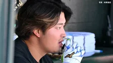 村上宗隆 5回から途中出場 四球でチャンス演出 チームは2戦連続逆転負けで約2か月ぶりの首位陥落 残り10試合で再逆転へ