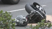 横浜市保土ヶ谷区でバイクと乗用車の事故　車線変更時に追突か　バイク運転の男性死亡