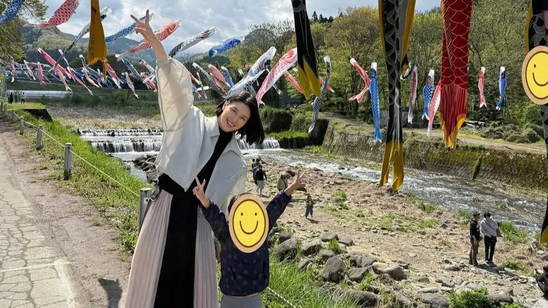 【橋本マナミ】鯉のぼりを堪能 “GWは子どもファースト” ワンオペで子ども2人と山形旅行「成長を感じてうるうる」
