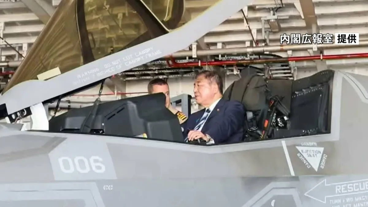 石破総理「日本とイギリスの協力はかつてないレベル」 護衛艦「かが」とイギリス空母を視察